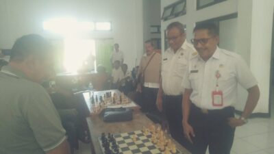 Sekda SBD Buka Turnamen Catur PERCASI SBD