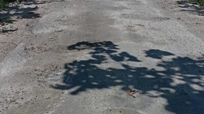 Ruas Jalan Weetebula Kodi Rusak